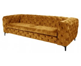 Luxusní chesterfield obdélníková třímístná sedačka Modern Barock se sametovým potahem v hořčičné barvě s obdélníkovými sedacími polštáři s opěrkami s nožičkami z kovu v černé barvě