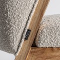 Luxusní bouclé skandinávská masivní jídelní židle Brilon s bílým bavlněným potahem a hnědými nožičkami 83 cm