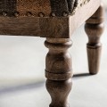 Luxusní etno vzorované čalouněné křeslo Luris s jutovým potahem v zemitých barvách z masivního hnědého dřeva s nýty 77 cm