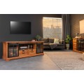 Stylová industriální masivní hnědý TV stolek Woodcut se dvěma prosklenými posuvnými kovovými dvířky a dvěma zásuvkami 165 cm