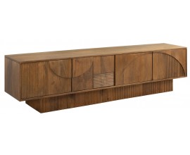 Designový art deco obdélníkový televizní stolek Sonia z hnědého masivního mangového dřeva se čtyřmi dvířky s push-to-open otevíracím systémem s geometrickým reliéfem s obdélníkovou podstavou s dekorativním drážkováním