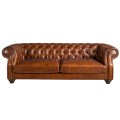 Luxusní chesterfield koňakově hnědá třímístná sedačka Hastings s potahem z pravé kůže a vyřezávanými nožičkami 226 cm