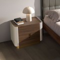 Luxusní art deco noční stolek Forma Moderna se dvěma šuplíky v kombinaci hnědé a béžové barvy se zlatým akcentem 50 cm