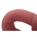 Moderní glamour čalouněná bouclé jídelní židle Janar s růžovo fialovým potahem a kovovými zlatými nožičkami 67 cm