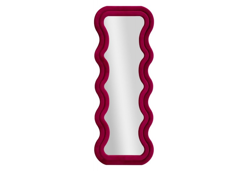 Designové zrcadlo Swan ve fuchsiové fialové barvě se zdvojeným rámem s vlnitým tvarem a potahem se sametem v obdélníkovém tvaru s dřevěnou dýhovou výztuhou