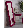 Designové moderní obdélníkové atypické zrcadlo Swan ve fuchsiové fialové barvě se semišovým sametovým potahem 160 cm