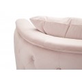 Art deco obdélníková růžová čalouněná sametová dvoumístná sedačka Lienne s výrazným prošíváním a zlatými nožičkami 127 cm