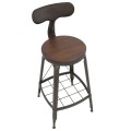 Stylov&aacute; industri&aacute;ln&iacute; barov&aacute; židle Glady s kovovou konstrukc&iacute; a kulat&yacute;m sedadlem z tmavě hněd&eacute;ho masivn&iacute;ho dřeva 92 cm