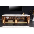Luxusní art deco oválný čtyřdveřový TV stolek Gatsby z hnědého masivu s drážkovaným reliéfem a bílou mramorovou deskou 170 cm