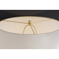 Designová moderní stolní lampa Davey s keramickou podstavou se zvlněným vzorem a textilním stínítkem v bílé barvě 65 cm