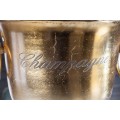 Glamour zlatá nádoba Champagne Royal na šampaňské s úchytkami a čtvercovou podstavou se zdobením 40 cm