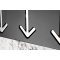 Designový obdélníkový kovový moderní černý závěsný nástěnný věšák Arrow s věšáky v podobě stříbrných šipek 30 cm