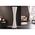 Moderní bílá kulatá vysoká lampa Helix se zatočením a stříbrnou kovovou podstavou 200 cm