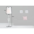 Glamour stolní lampa Lucie s tvarovanou chromovou podstavou ve stříbrné barvě a bílým kulatým stínítkem z nylonu 160 cm