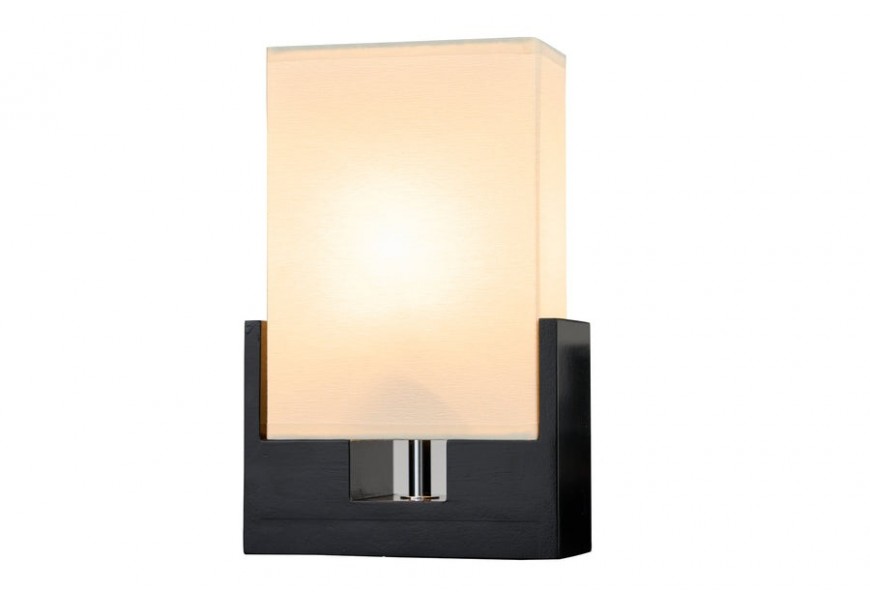 Stylová moderní stolní lampa s obdélníkovým béžovým stínítkem z papíru a černou pryskyřičnou podstavou s imitací letokruhů