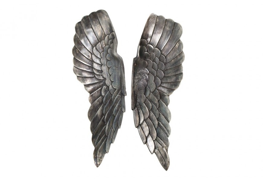 Vintage nástěnná dekorace Angel Wings z kovu ve stříbrné patinované barvě s detailním reliéfem rtů 65 cm