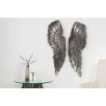 Vintage nástěnná dekorace Angel Wings z kovu ve stříbrné patinované barvě s detailním reliéfem rtů 65 cm