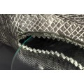 Glamour kulatý příruční stolek Crocodile se stříbrným kovovým držákem ve tvaru krokodýla a skleněnou deskou 61 cm