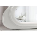 Designové art deco nástěnné obdélníkové zrcadlo Swan s rámem v bílé barvě se zvlněnými bočními stranami 160 cm