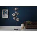 Glamour černá stojací lampa Liquido se sedmi skleněnými stínítky ve tvaru kapek a kulatou kovovou podstavou 168 cm