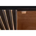 Designový art deco čtyřdveřový černý příborník Guzman s ozdobným reliéfem slunečních paprsků a zlatými detaily 177 cm