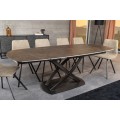 Moderní oválný rozkládací stůl Lutz s keramickou deskou v rezavé hnědé barvě a kovovou zkříženou podstavou 190 cm