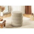 Moderní kulatá taburetka Eliana s vrstveným designem a úložným prostorem v béžové bouclé látce 49 cm