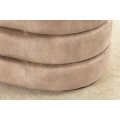 Moderní oválná lavice Eliana s vrstveným designem a úložným prostorem v šampaňské béžové sametové látce 113 cm