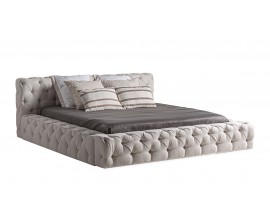 Luxusní moderní čalouněná manželská postel Perivolos se světlým béžovým potahem a chesterfield prošíváním 227 cm