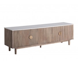 Luxusní art deco TV stolek Neelam se čtyřmi dvířky s lamelovým designem s hnědého dřeva a bílou mramorovou deskou 200 cm