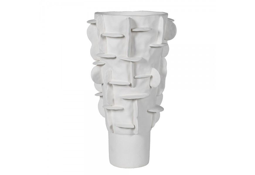 Glamour vysoká porcelánová váza Saphira v bílé barvě s kulatým tvarem s plastickými výběžky uspořádanými horizontálně a vertikálně po celém povrchu vhodná pro suché nebo umělé rostliny