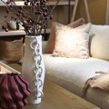 Moderní porcelánová váza Chain v šedé barvě s bočním dekorem řetězu 43 cm