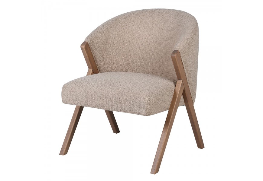 Designové křeslo Jerry s potahem v taupé béžové barvě s elegantní zaoblenou U tvar opěrkou a dřevěnými kaučukovými nožičkami v trojúhelníkovém designu