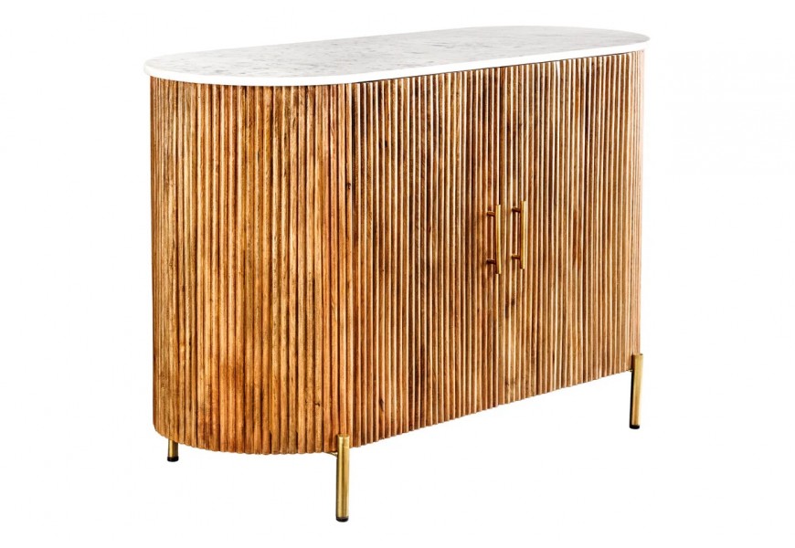 Art deco masivní příborník Celestia s oválnou bílou mramorovou deskou s šedými žilkami a hnědým vroubkovaným mangovým korpusem na zlatých vysokých nožičkách