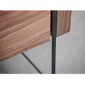 Luxusní moderní sestava obývacího nábytku Vita Naturale se světlou šedou kůží a ořechovým hnědým dřevem se sklem