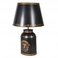 Retro kovová noční lampa Eloise v černé a zlaté barvě s válcovou nohou a stínítkem se zlatými malovanými detaily