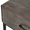 Industriální noční stolek Baron s povrchem ze shagreen hnědé kůže a černou kovovou konstrukcí 56 cm