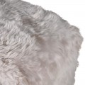 Luxusní dvoumístná kožešinová lavice Louna z jehněčí vlny v krémové barvě s dlouhým vlasem v obdélníkovém tvaru 110 cm Luxusní dvoumístná kožešinová lavice Louna z jehněčí vlny v krémové barvě s dlouhým vlasem v obdélníkovém tvaru 110 cm