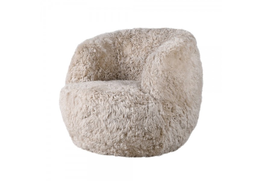 Luxusní otočné křeslo Mariela v krémové barvě s kožešinovým potahem s krátkým vlasem s oblými opěrkami v kulatém tvaru