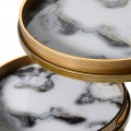 Designová glamour sada kulatých příručních stolků Maori s lesklou zlatou konstrukcí a bílým mramorovým designem 73 cm Designová glamour sada kulatých příručních stolků Maori s lesklou zlatou konstrukcí a bílým mramorovým designem 73 cm