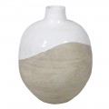 Moderní designová nižší váza Ello z terakoty v béžové a bílé barvě s úzkým hrdlem s minimalistickým vzorem vlny