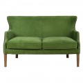 Luxusní vintage dvousedačka Bronte se zeleným sametovým potahem a hnědými dřevěnými nožičkami 132 cm