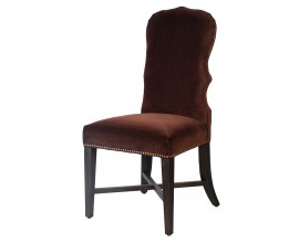 Luxusní zámecká čalouněná jídelní židle Tonnie s vysokou zádovou opěrkou s vyřezávaným tvarováním s potahem ze sametu v hnědé barvě s dřevěnými nožičkami s výztuhou ve tvaru X v tmavě hnědé barvě