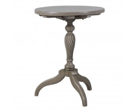 Luxusní vintage šedý příruční stolek Dufrain s kulatou vrchní deskou s vyřezávanou nohou s podstavou se třemi rameny z masivního dřeva se starožitnou povrchovou úpravou