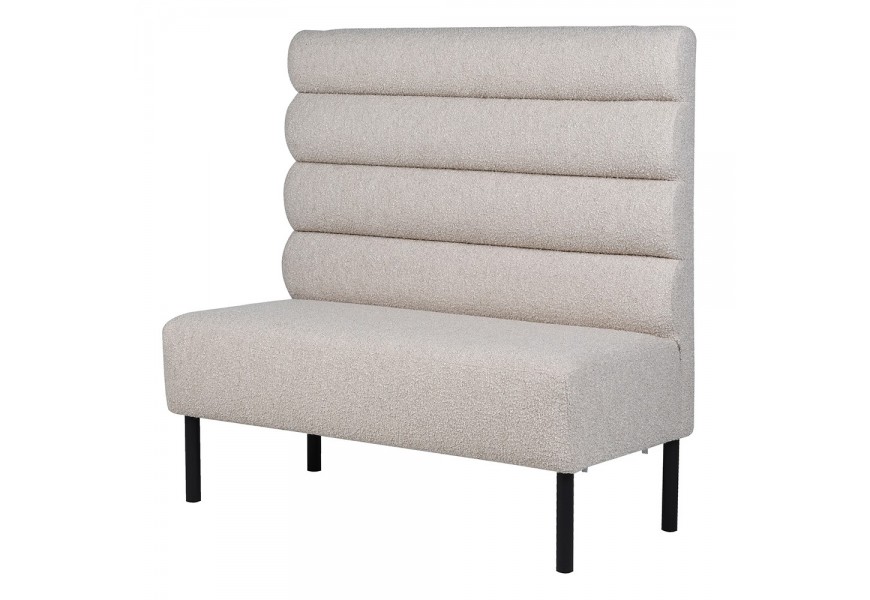 Luxusní béžová designová lavice Belva s prodlouženou zádovou opěrkou s buklé čalouněním s obdélníkovou sedací částí s dřevěnými nožičkami ze dřeva