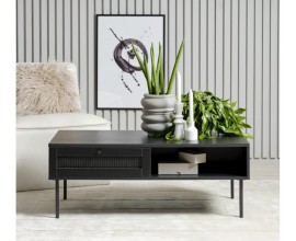 Kolekce modern&iacute;ho n&aacute;bytku Malmo s ratanov&yacute;m v&yacute;pletem a industri&aacute;ln&iacute;m n&aacute;dechem