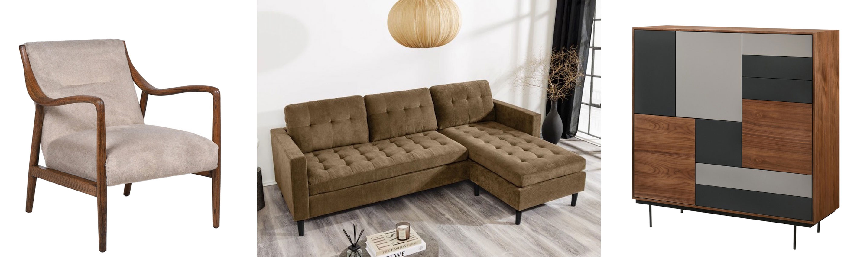 Luxusní nábytek v severském stylu retro křeslo Kresník s konstrukcí z tmavého ohýbaného dřeva s kožešinovým potahem s designová rohová sedačka Sellan s hnědým prošívaným potahem z manšestru a vysoký příborník Nordica Nogal z ořechového dřeva v hnědé barvě s šedými a černými