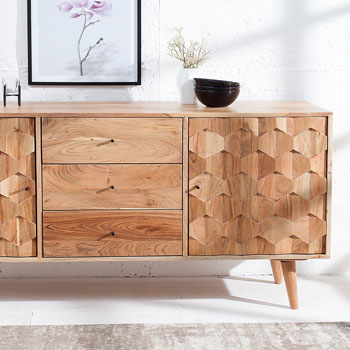 Ponuka stylového a luxusního nábyktu z dřeva